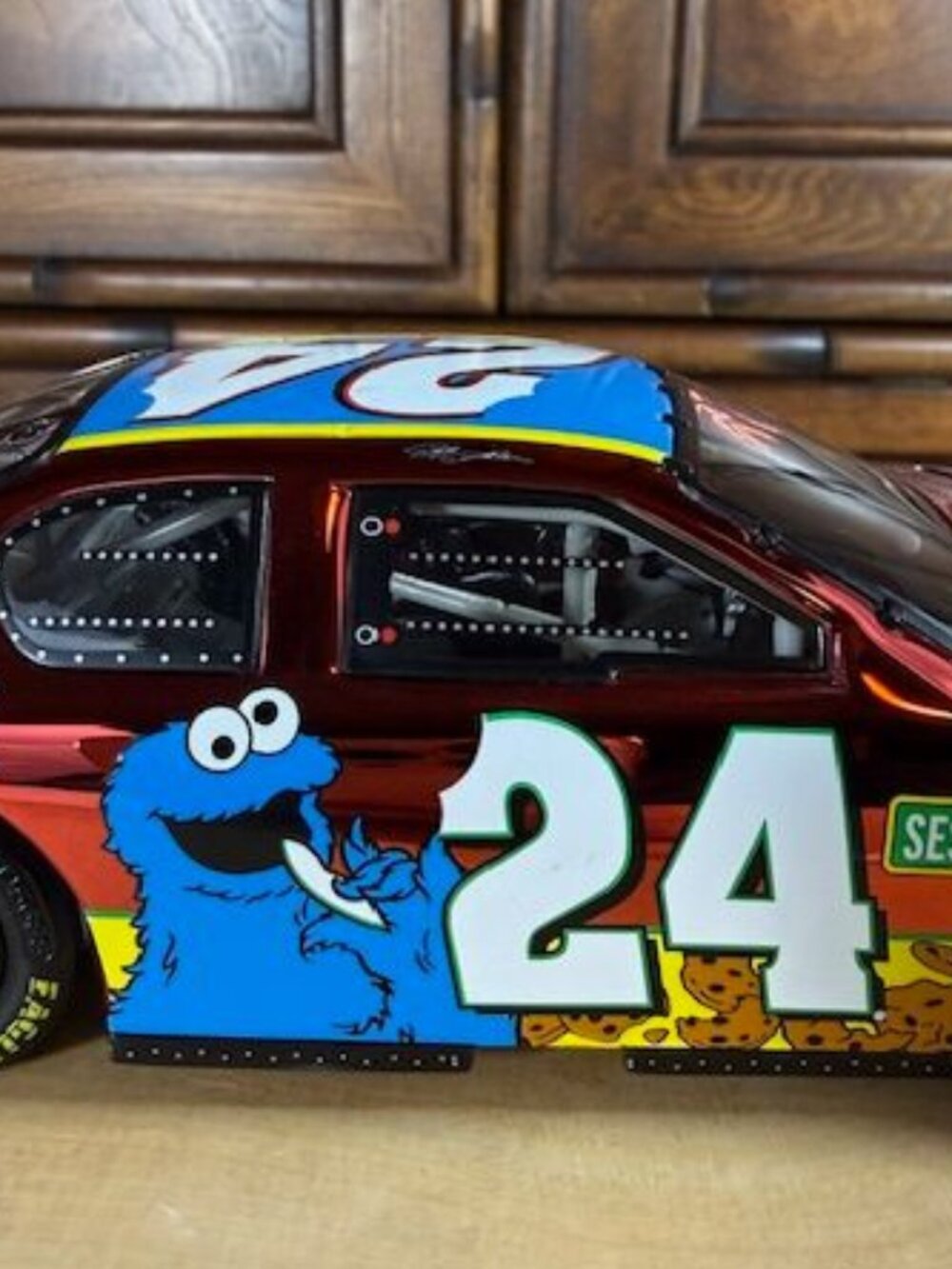 Vintage Jeff Gordon #24 Foundation Sesame Street II 2003 Monte Carlo 1:24 Car - Picture 9 of 16